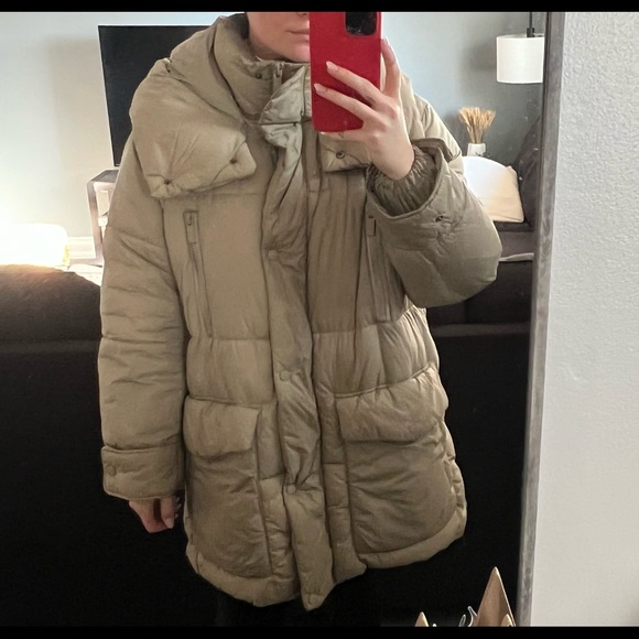 Zara Winter Puffer - Picture 3 of 3